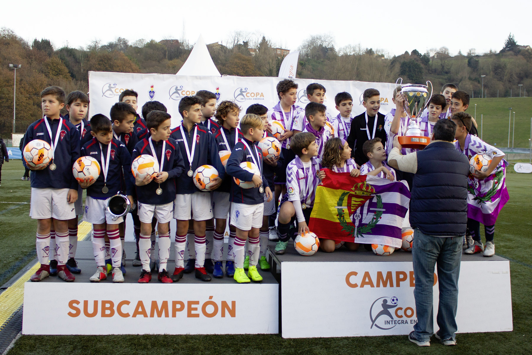 REAL OVIEDO Y REAL VALLADOLID TRIUNFAN EN LA III COPA INTEGRA ENERGÍA